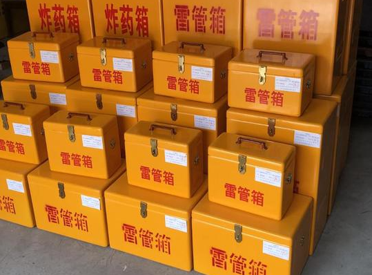 新晃玻璃钢雷管箱的使用寿命一般是多少？