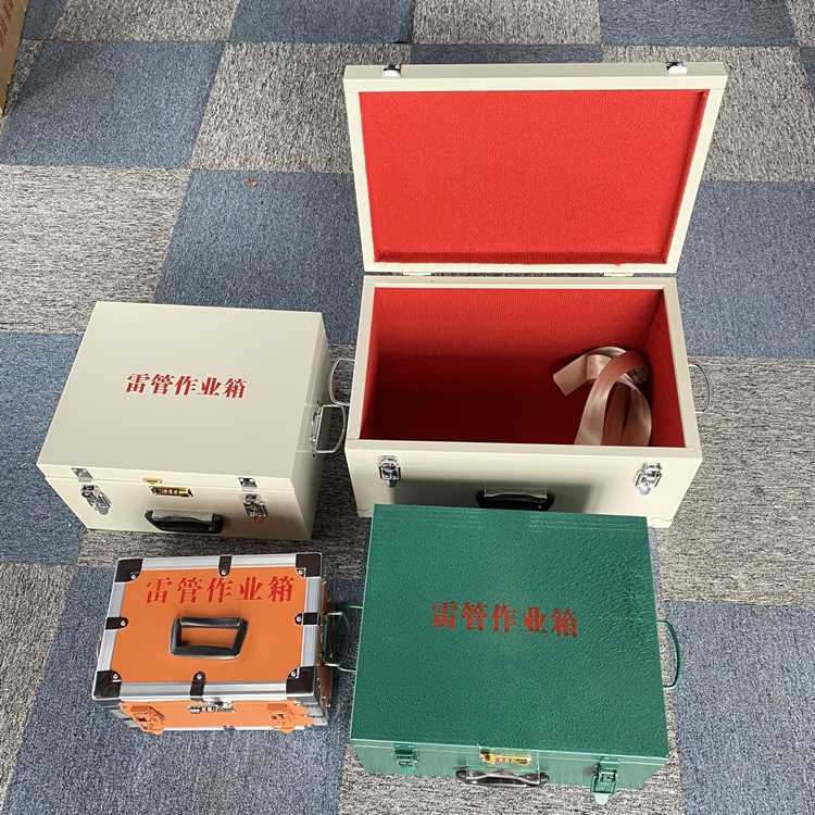 新晃爆破工程作业箱如何选择？玻璃钢与传统材质的全面对比